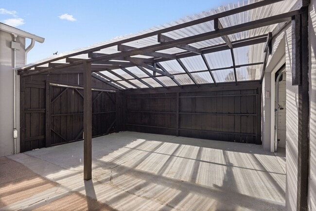 Building Photo - Fully Remodeled, Modern South San Francisc...