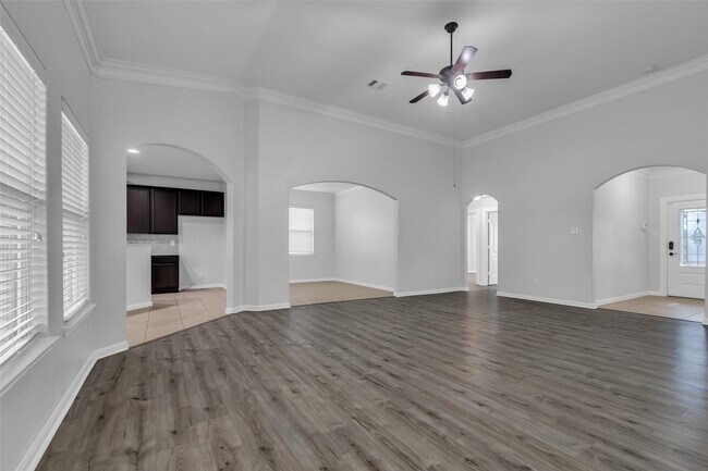 Building Photo - 20607 Silver Tea Ave