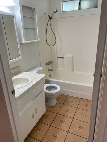 Bathroom - 218 Woodrow Ave