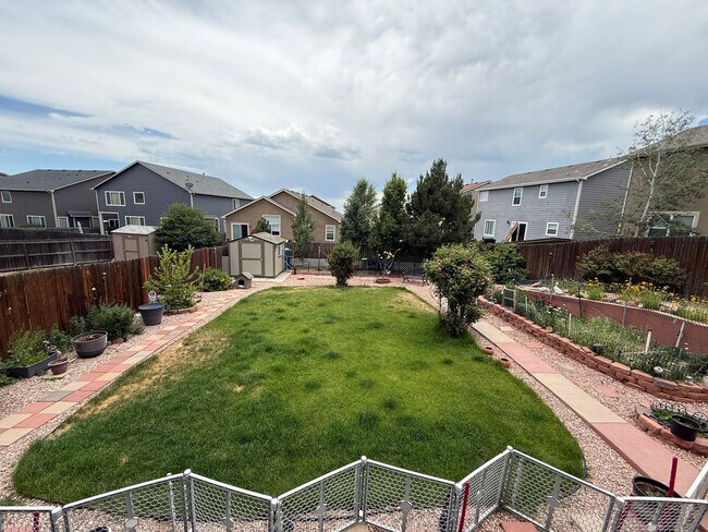 Building Photo - 6 Bed 4 Bath Home with 4,913 Sqft Near Peterson Space Force Base & Schriever Space Force Base!!!