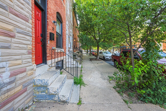 Building Photo - 27 N East Ave