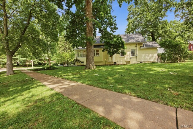 Building Photo - 7385 Arlington Dr