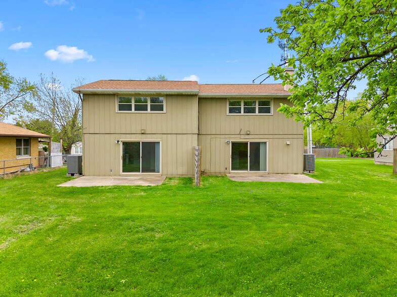 Building Photo - 6207 N Northmoor Ct