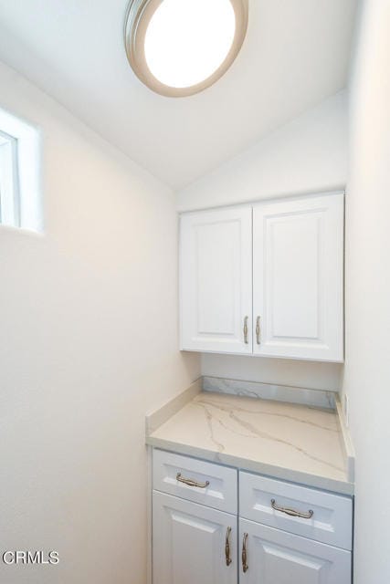 Building Photo - 630 N Niagara St