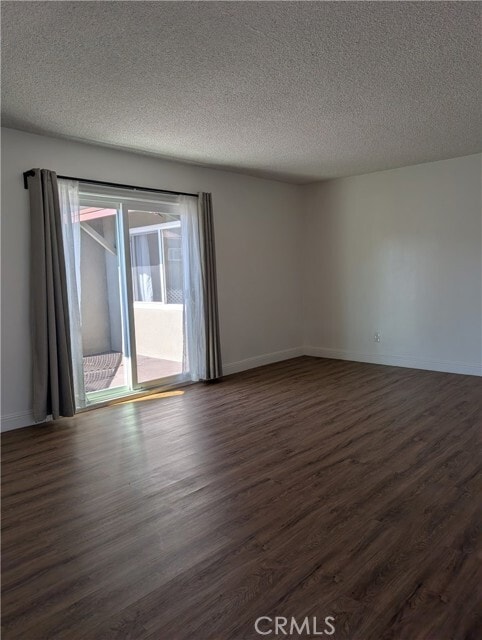 Building Photo - 665 W Altadena Dr