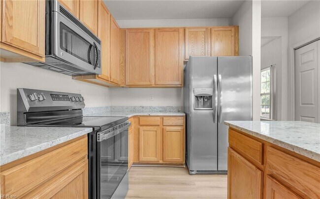 Building Photo - 310 Canaan Cir