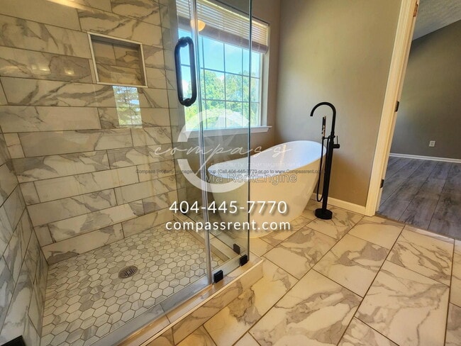 Building Photo - 4200 Arrowhead Pointe