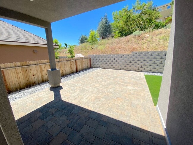 Building Photo - Built 2023 NW Reno 3 Bedroom House - Downs...