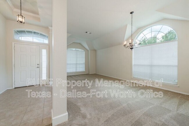 Building Photo - 8232 Livingston Ln