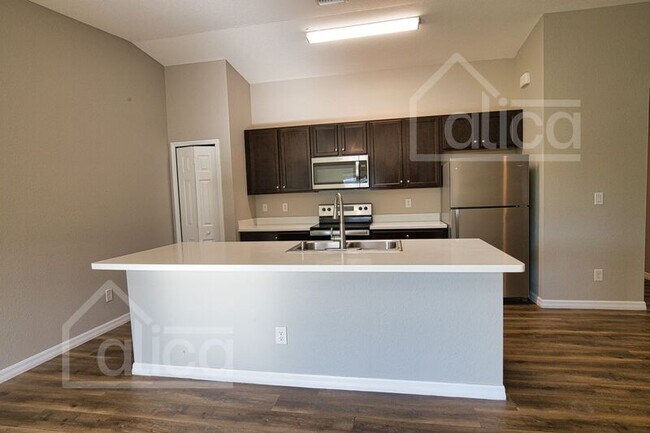 Building Photo - 2510 14th St SW