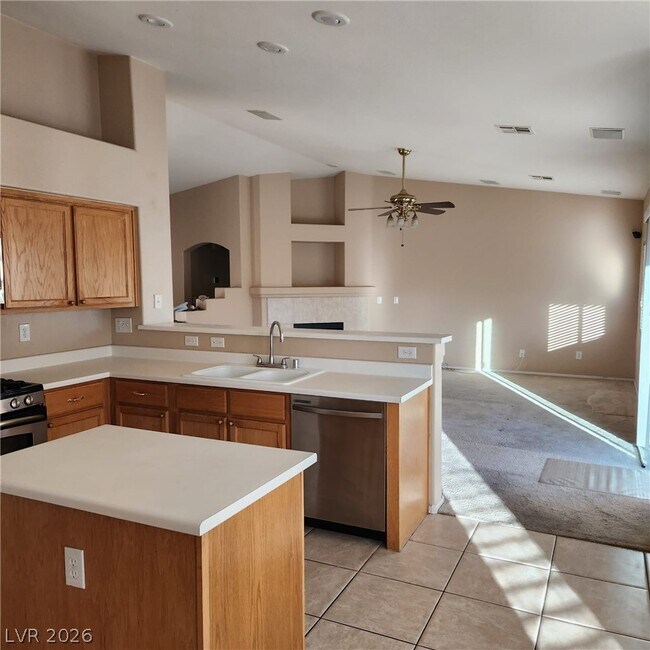 Building Photo - 8657 Majestic Vision Way