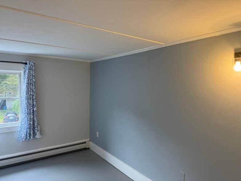 bedroom 2 - 40 Russell St
