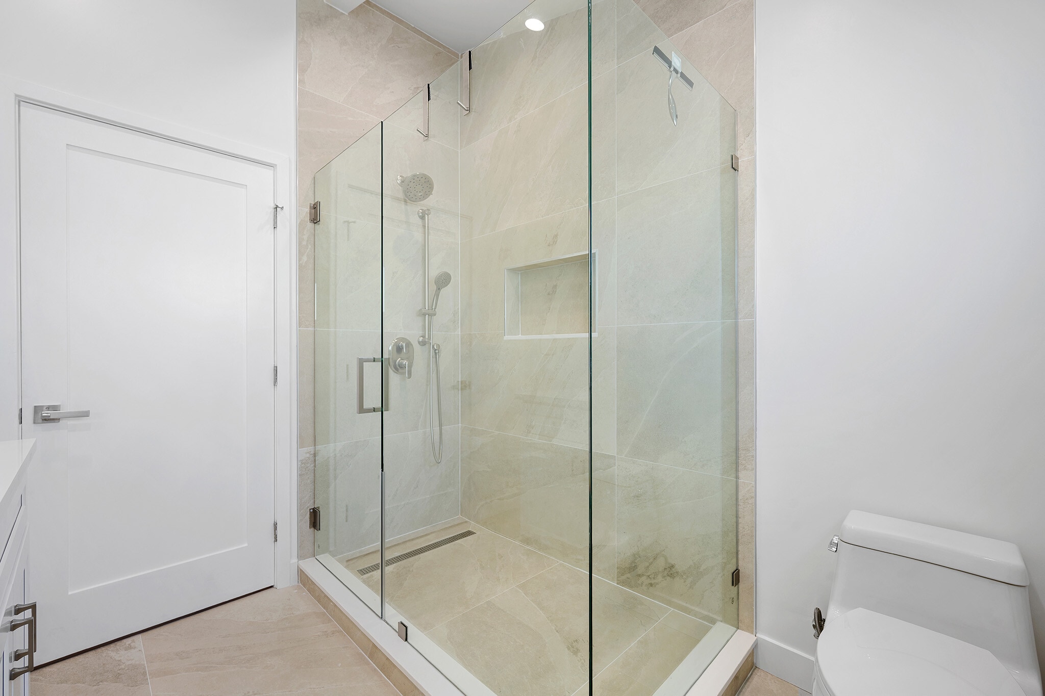 Building Photo - 13010 Hartland St