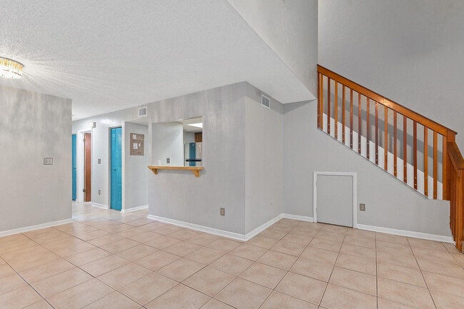 Building Photo - 6926 SW 45th Ave