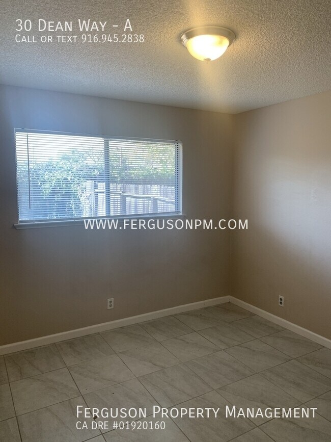 Building Photo - 30 Dean Way