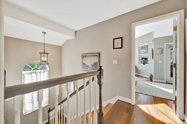 Building Photo - 28 Michiana Dr