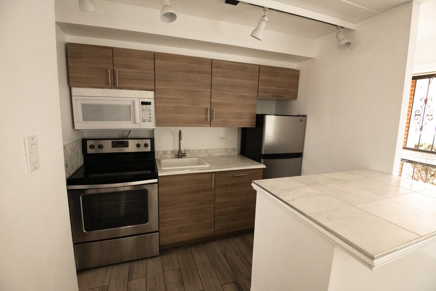 Building Photo - 40 Harrison St