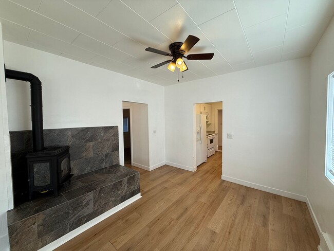 Building Photo - 3 Bed 1.5 Bath Pet Friendly Home in Monroe