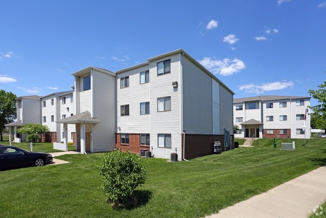 Primary Photo - 3404 Queen Dr SW