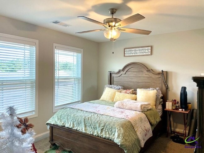 Building Photo - 190 Red Tail Cir