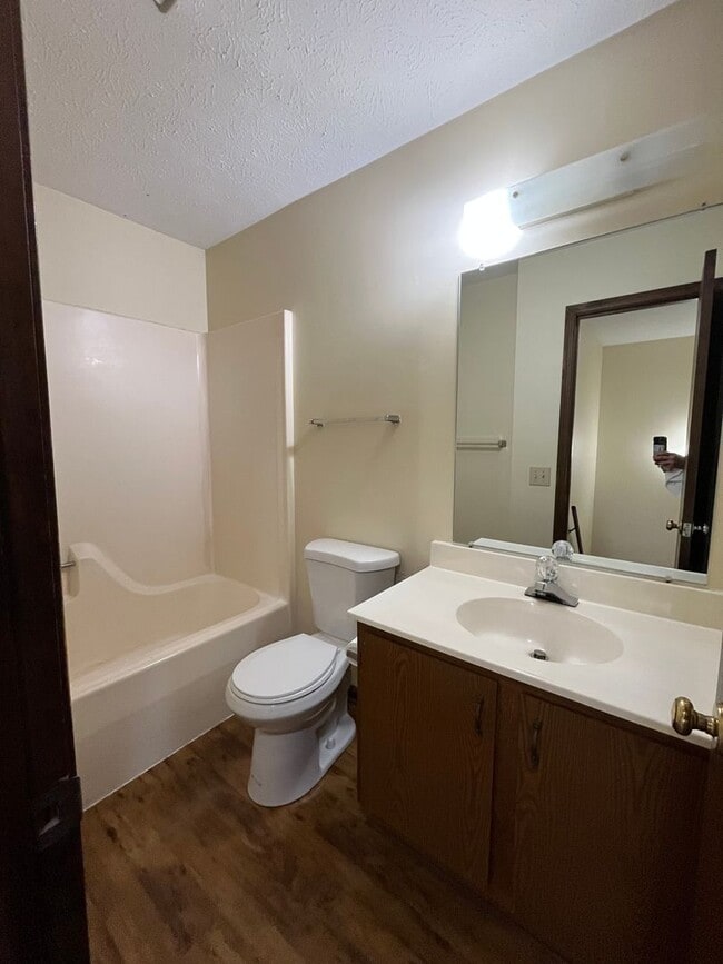 Building Photo - 2 Bedroom Townhouse for rent near EMU
