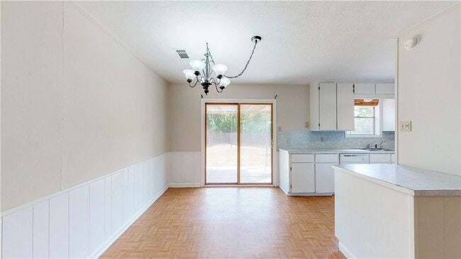 Building Photo - 1407 Lawyer St