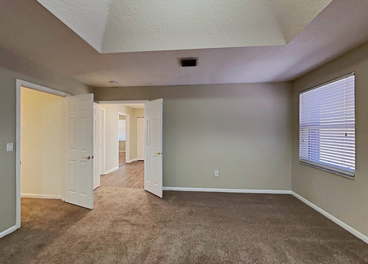 Building Photo - 17113 SW 49th Pl
