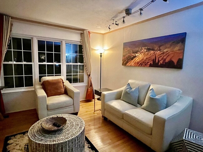 Building Photo - 12001 State Rte 5320