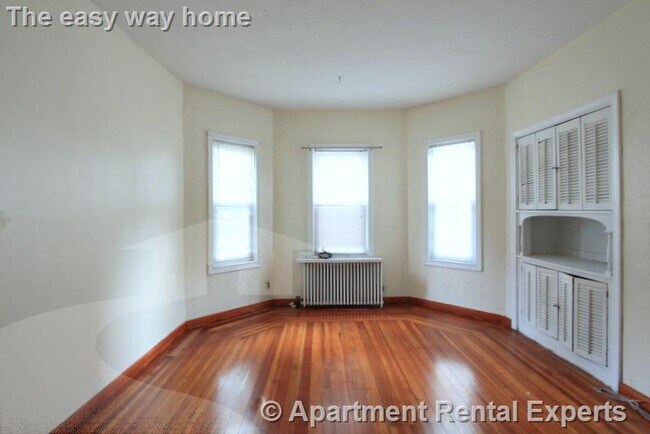 Building Photo - 25 Belknap St