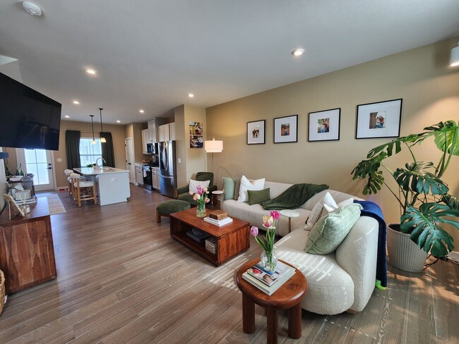 Building Photo - 3 Story Townhome near Concord Mills