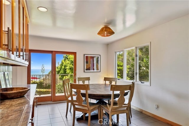 Building Photo - 7161 Grasswood Ave