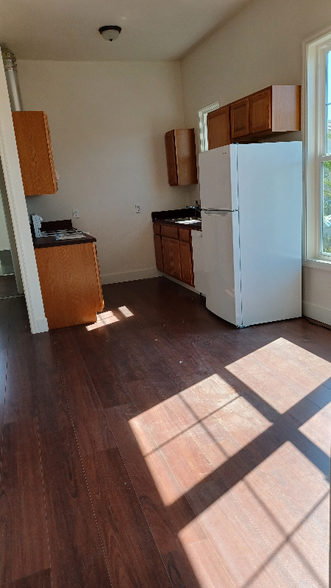 Building Photo - 914 Sacramento St