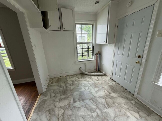 Building Photo - 3436 Fulton St