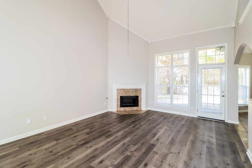 Building Photo - 9168 Acadia Pl