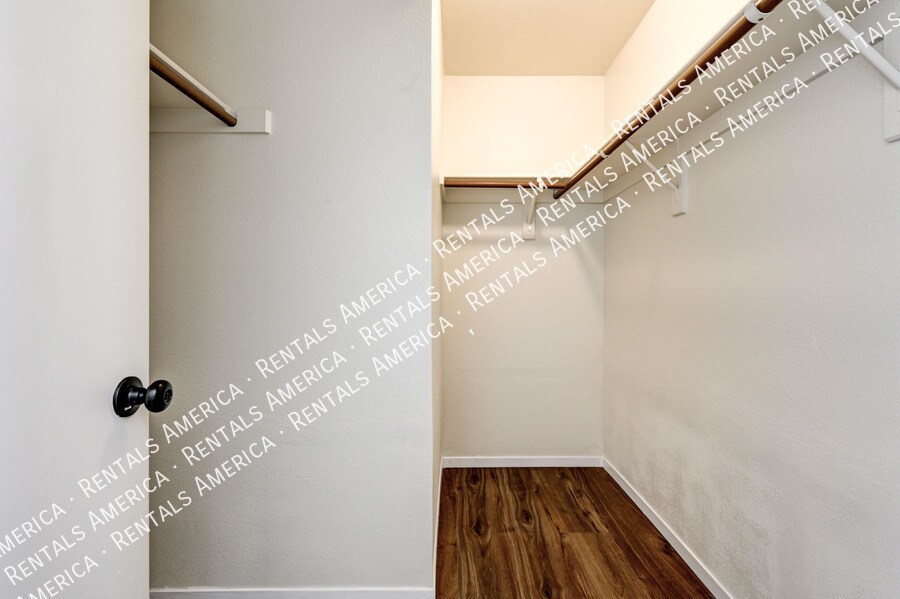 Building Photo - 8144 Autumn Star Ave