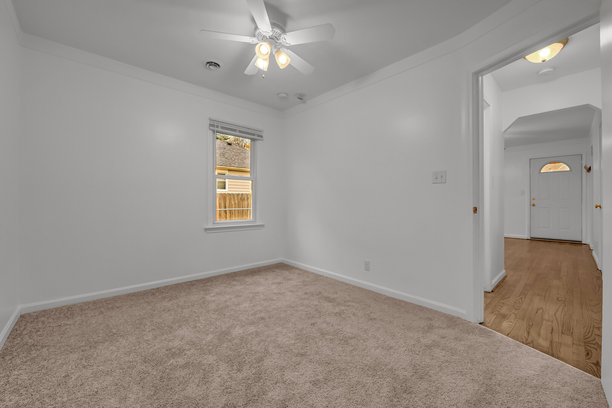 Building Photo - 1824 Wordsworth St