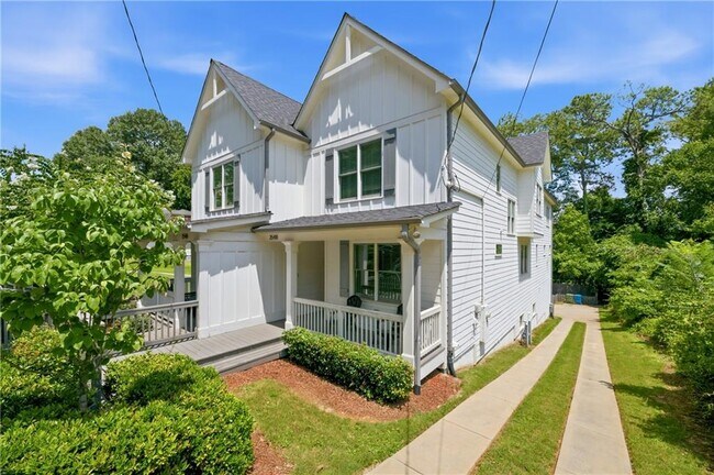 Building Photo - 254 Lamon Ave SE