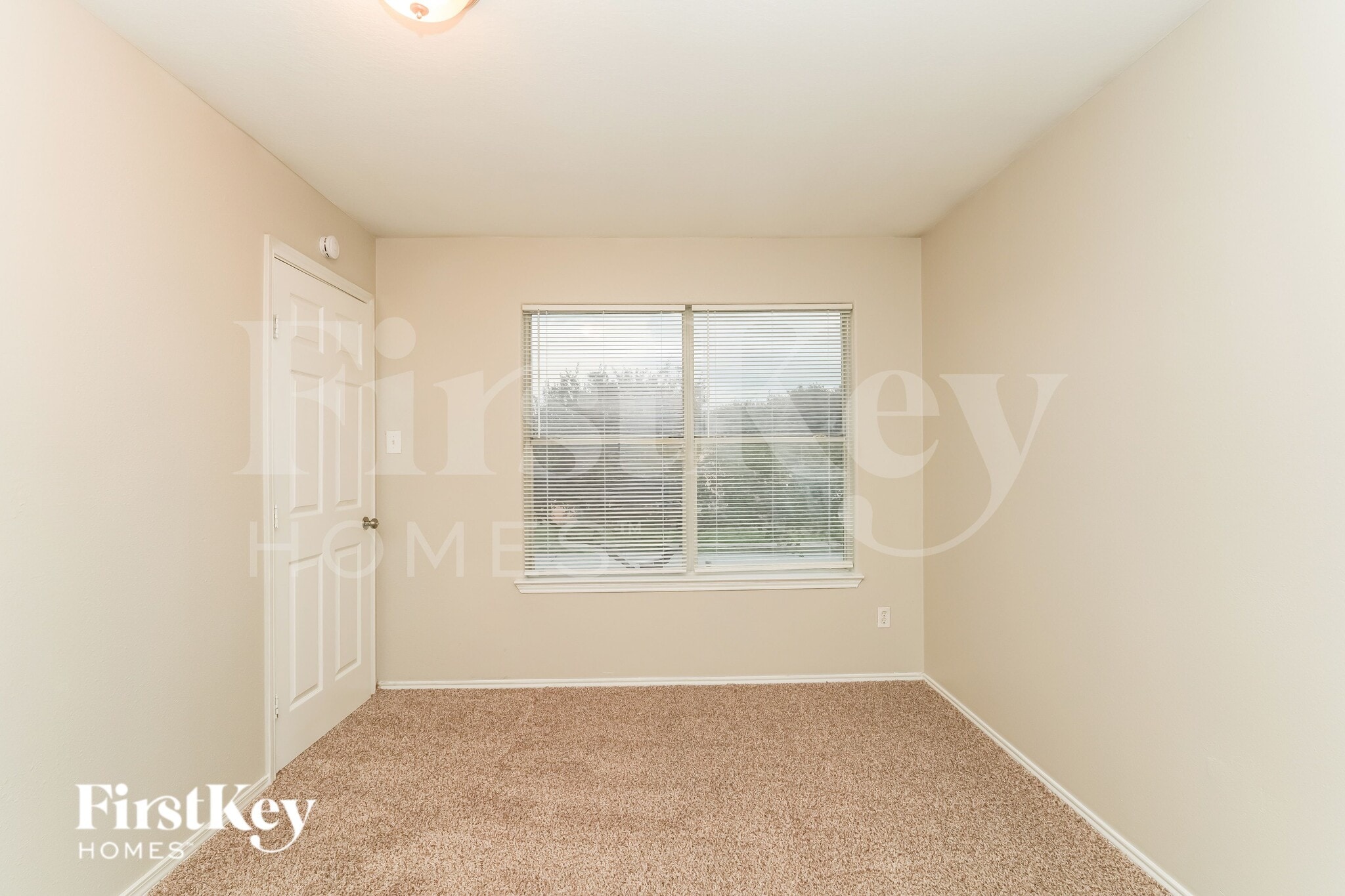 Building Photo - 2026 Cold River Dr