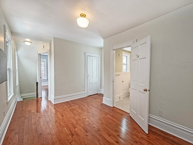 Building Photo - 130 Boroview Ave