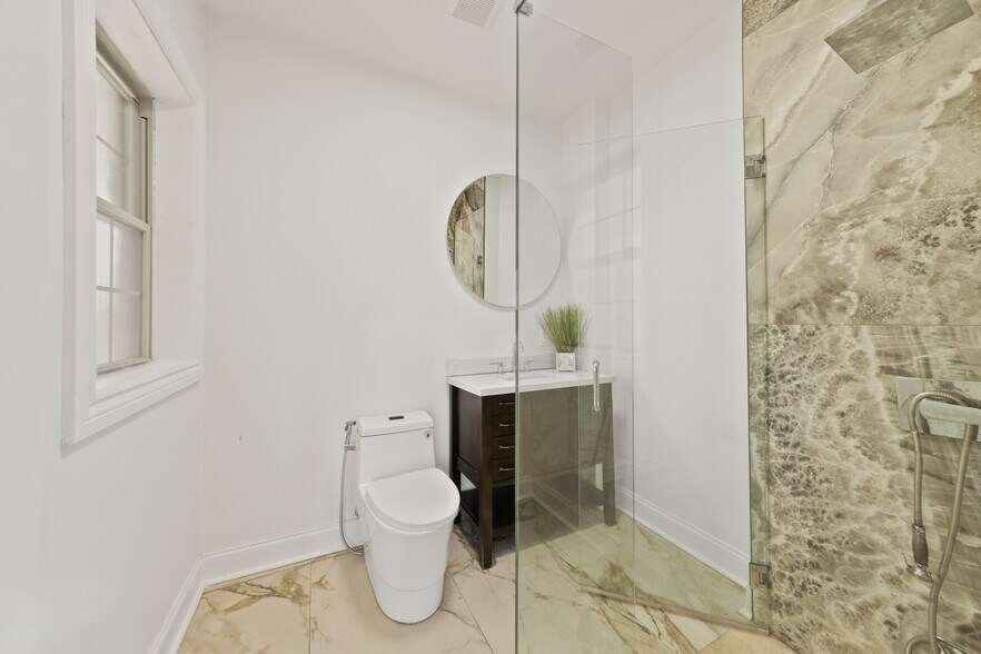 Building Photo - 7131 W Altgeld St