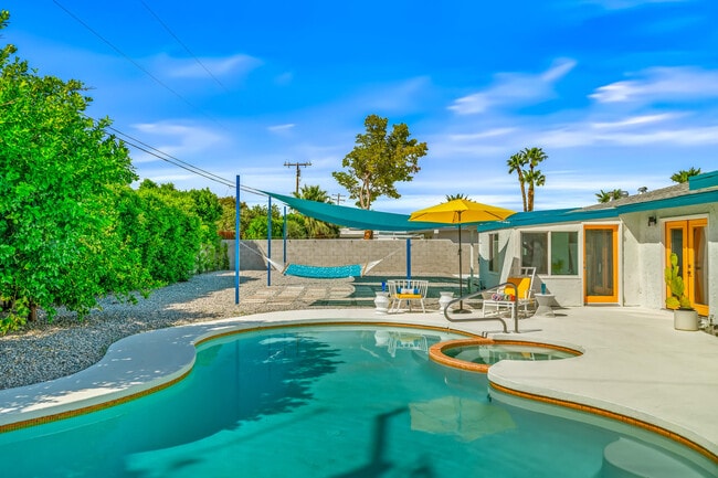 Building Photo - 2627 N Cerritos Rd