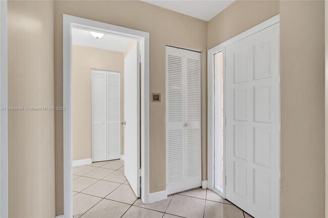 Building Photo - 8825-8885 SW 85th Ave