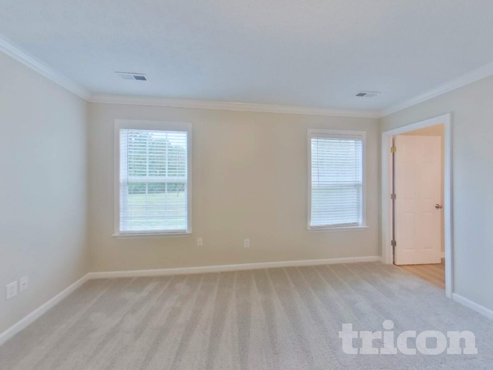 Building Photo - 2636 Danbury Cir