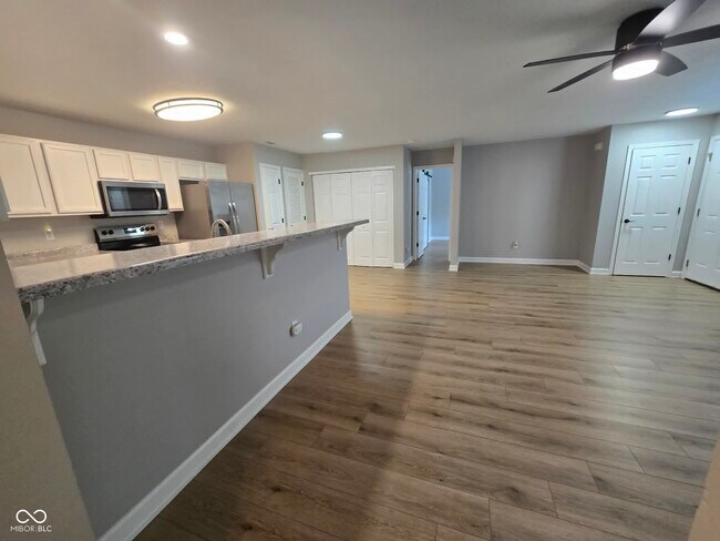 Building Photo - 481 Villa Meadow Dr