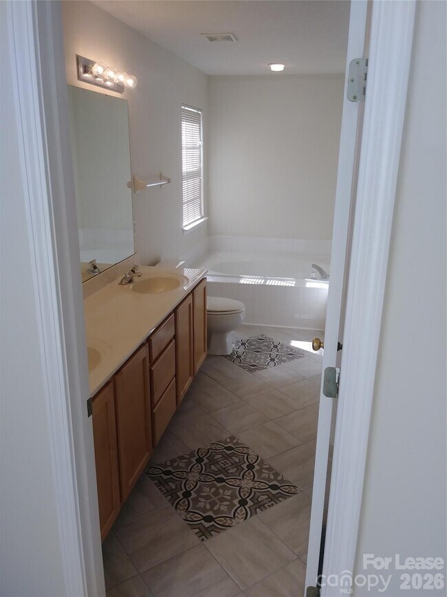 Building Photo - 12029 Stone Forest Dr