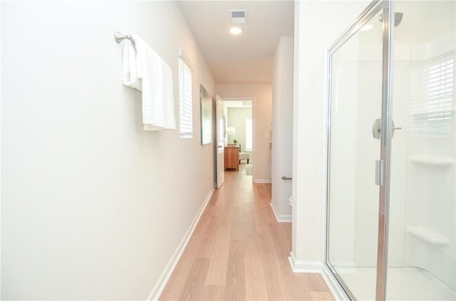 Building Photo - 4553 High Rdg Ct