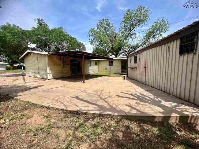 Building Photo - 3003 Blanton St