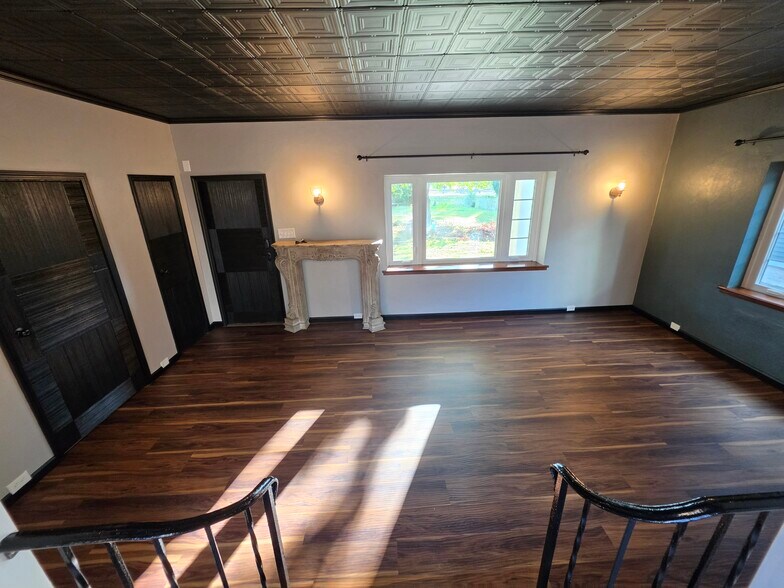 Building Photo - 606 Sunset Ave