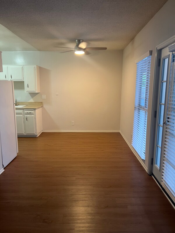 Building Photo - 5422 Quakertown Ave