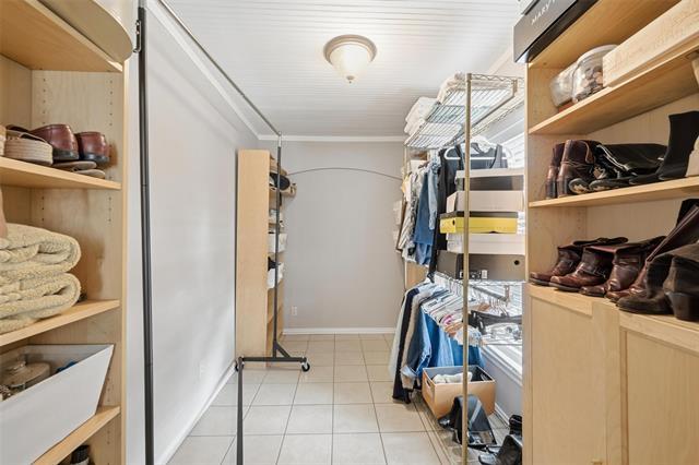 Building Photo - 108 W Heard St